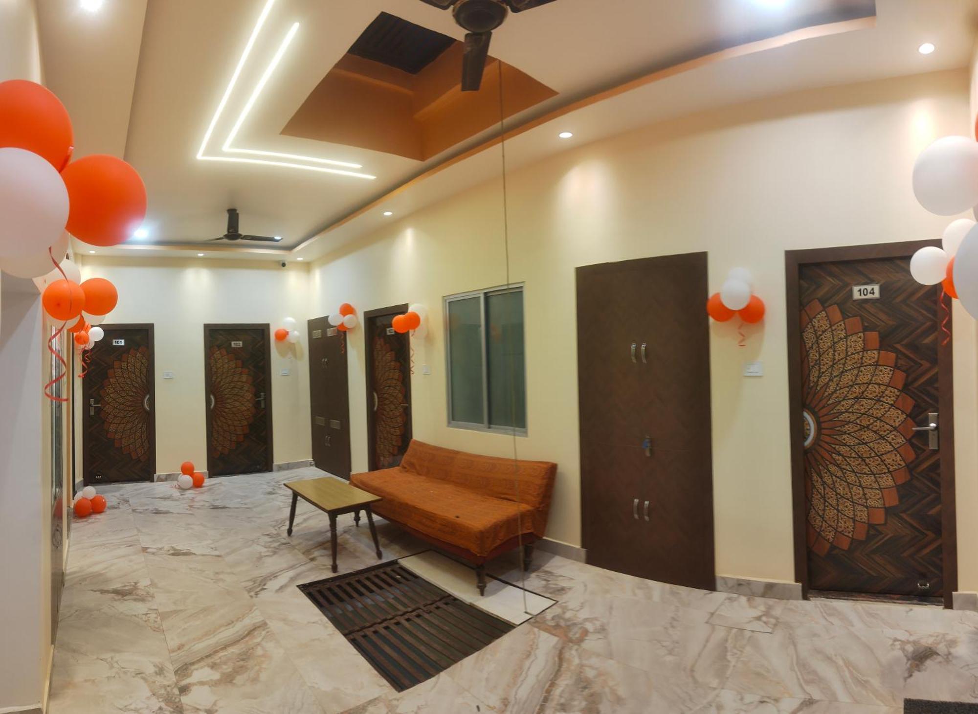 Hotel Ganga Sparsh à Bénarès Extérieur photo
